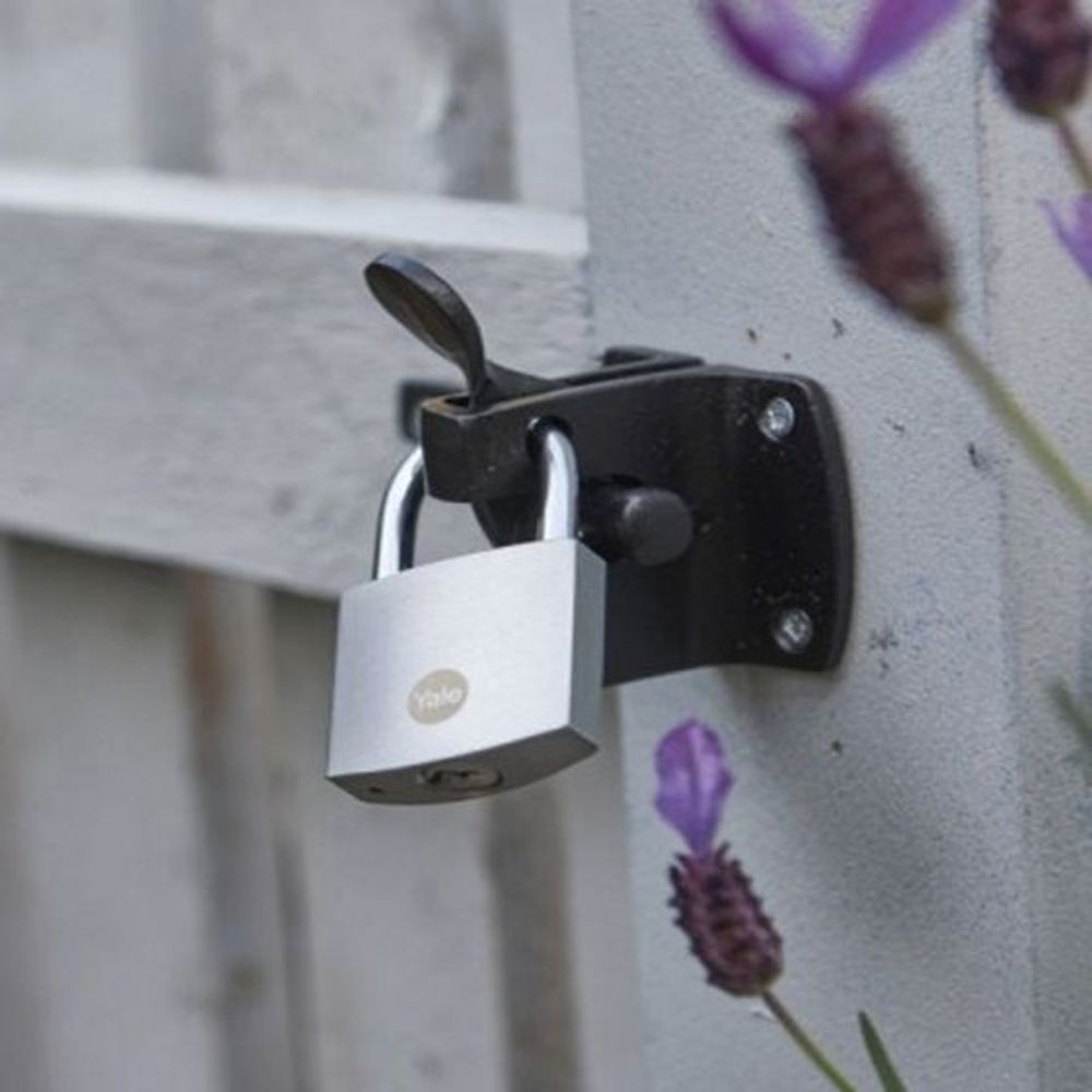 Yale 60mm Brass Padlock with Chrome Finish - Y120B/60/135/1